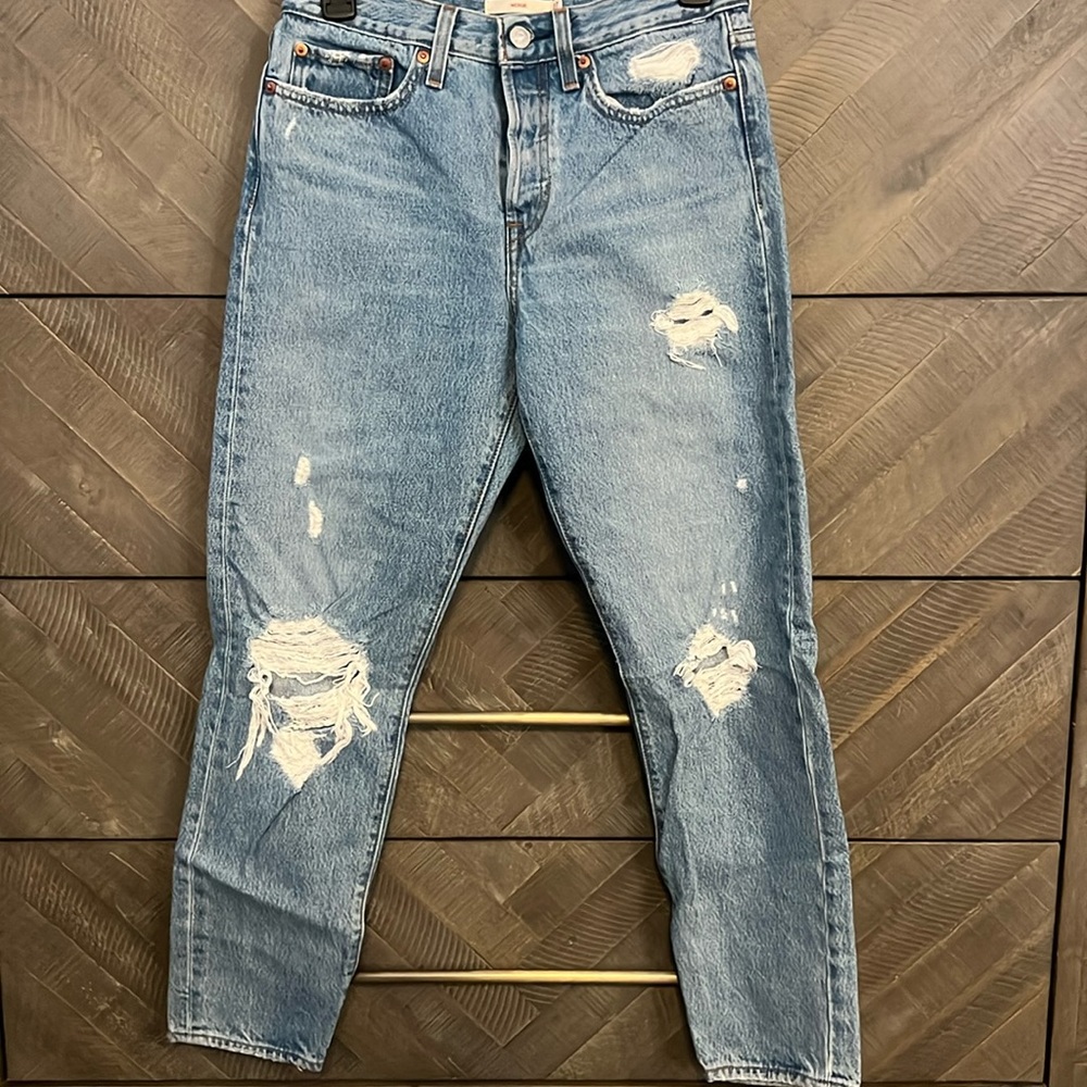 Levi’s wedgie jeans